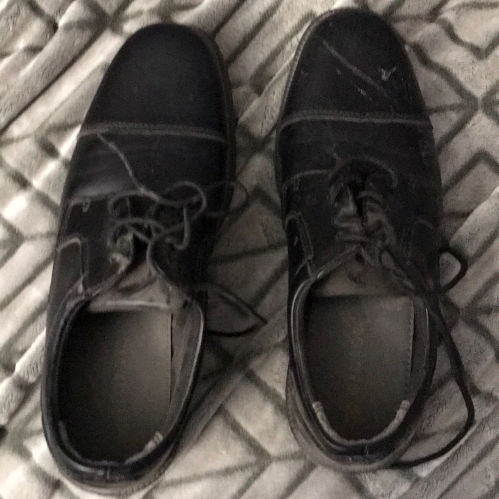 Dress shoes